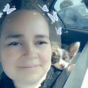 Meet your Posher, Holly